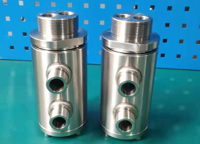 Junta rotativa de múltiplas passagens