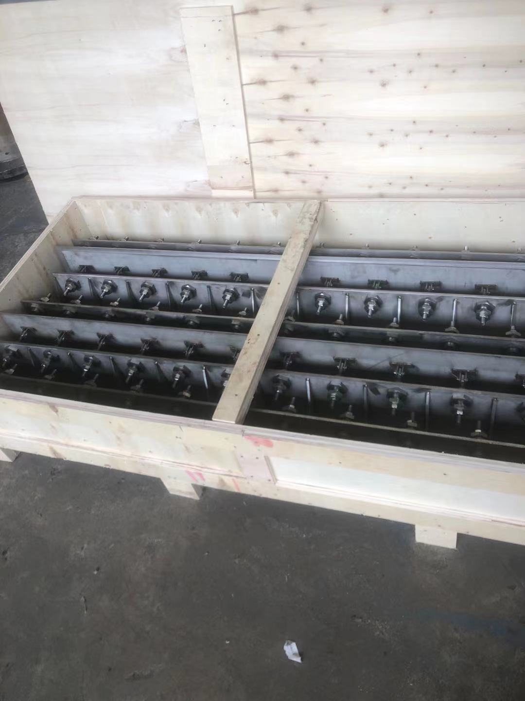 lábio da caixa de entrada