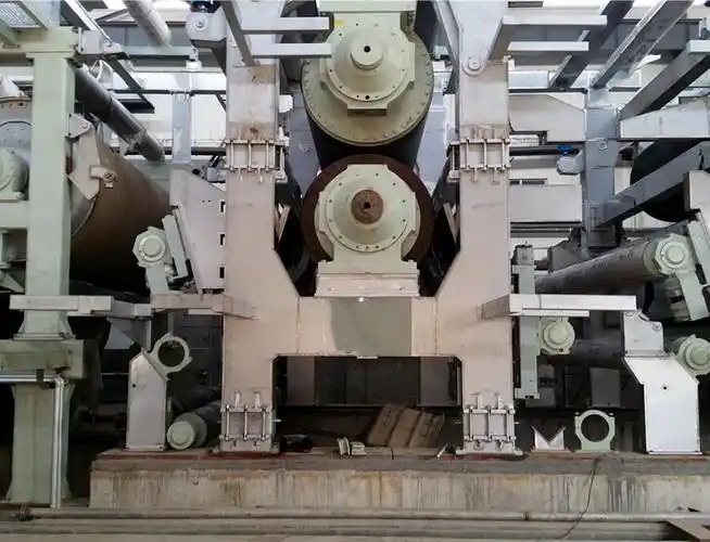 Otimização da configuração do sistema de vácuo na seção de prensas de máquinas de papel