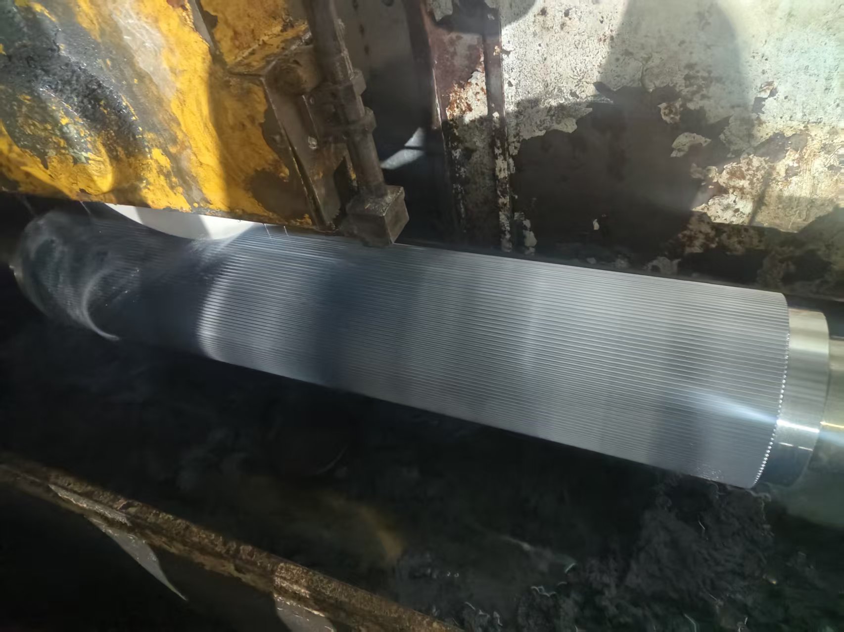 Rolo corrugado revestido de carboneto de tungstênio 